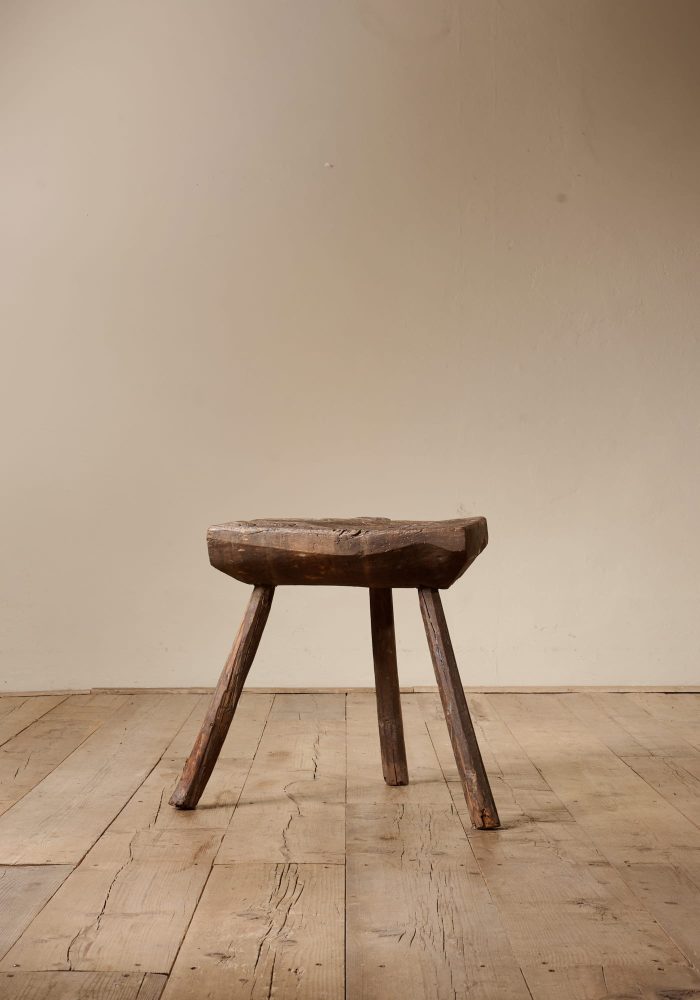 tavolino-art-populaire-1-interior-balma-antiques